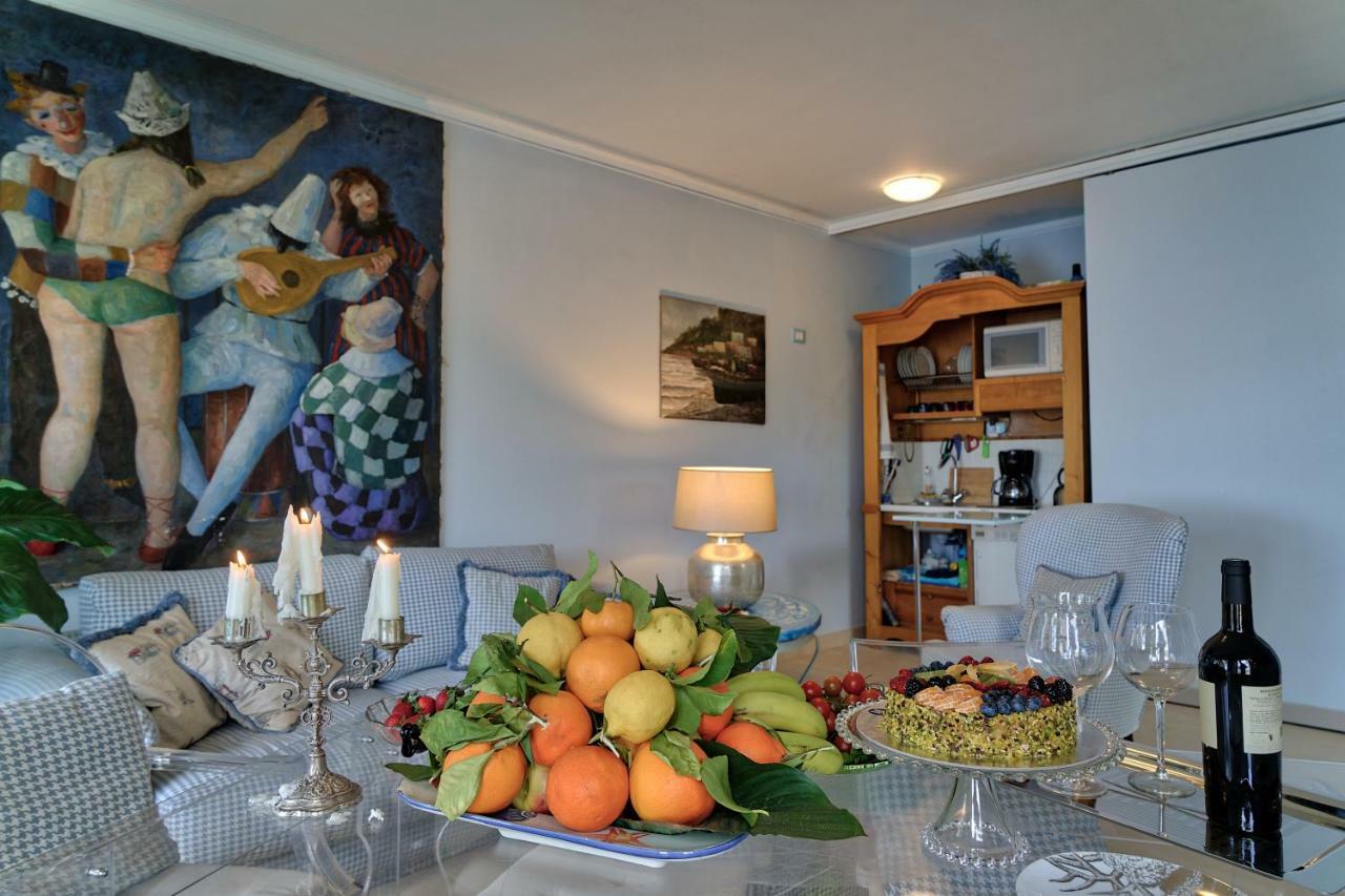 Luxury Apartment And Charm Sea View Isola Bella Taormina Exterior foto