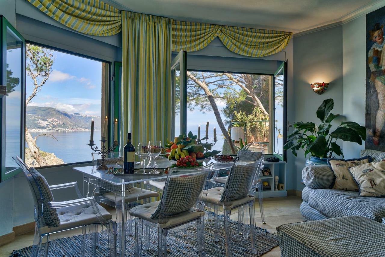 Luxury Apartment And Charm Sea View Isola Bella Taormina Exterior foto